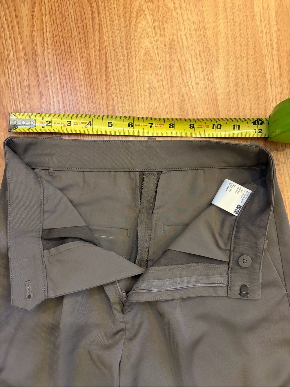 Uniqlo Black and Gray Straight-Leg Trousers (bundle) - Picture 4 of 16